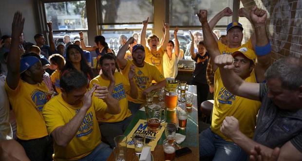 Warriors Fans bar