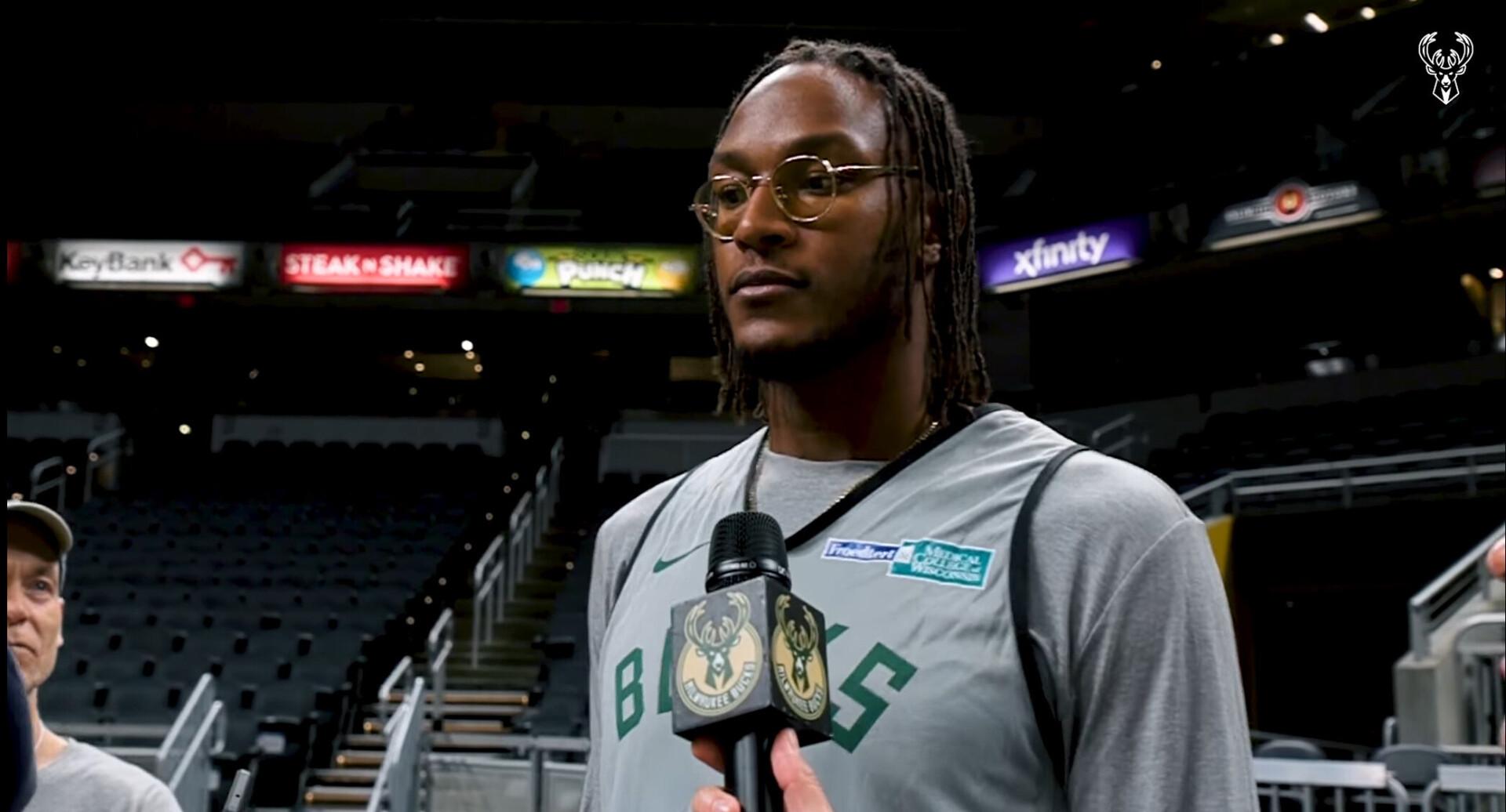 myles turner bucks 4/11/25