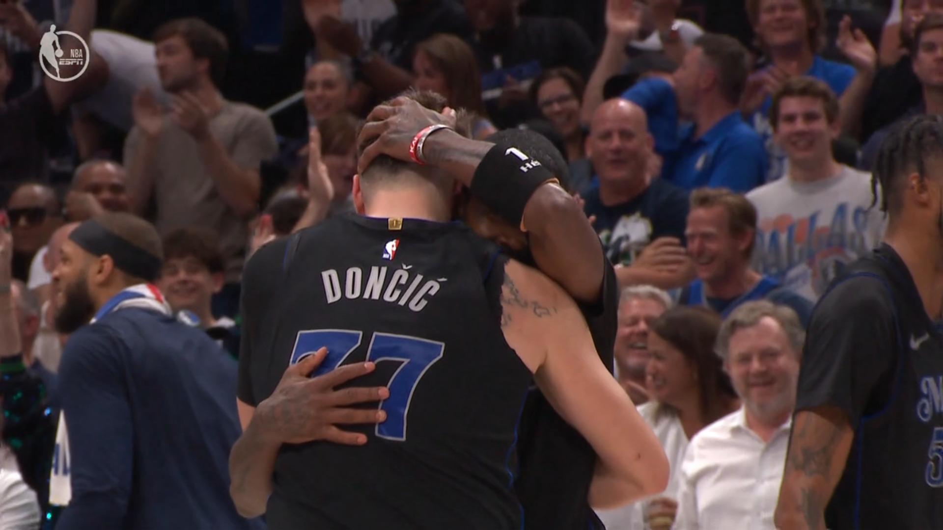 Kyrie Irving Luka Doncic Dallas Mavericks 4 mai 2024